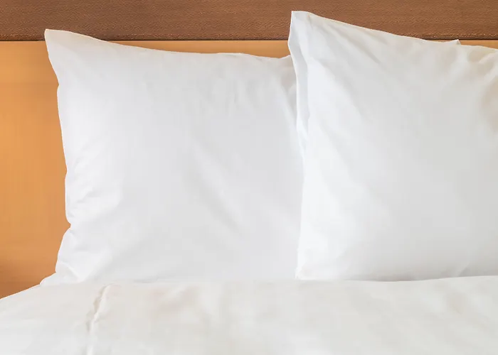 Holiday Inn Express Hotel & Suites Sheldon By Ihg
