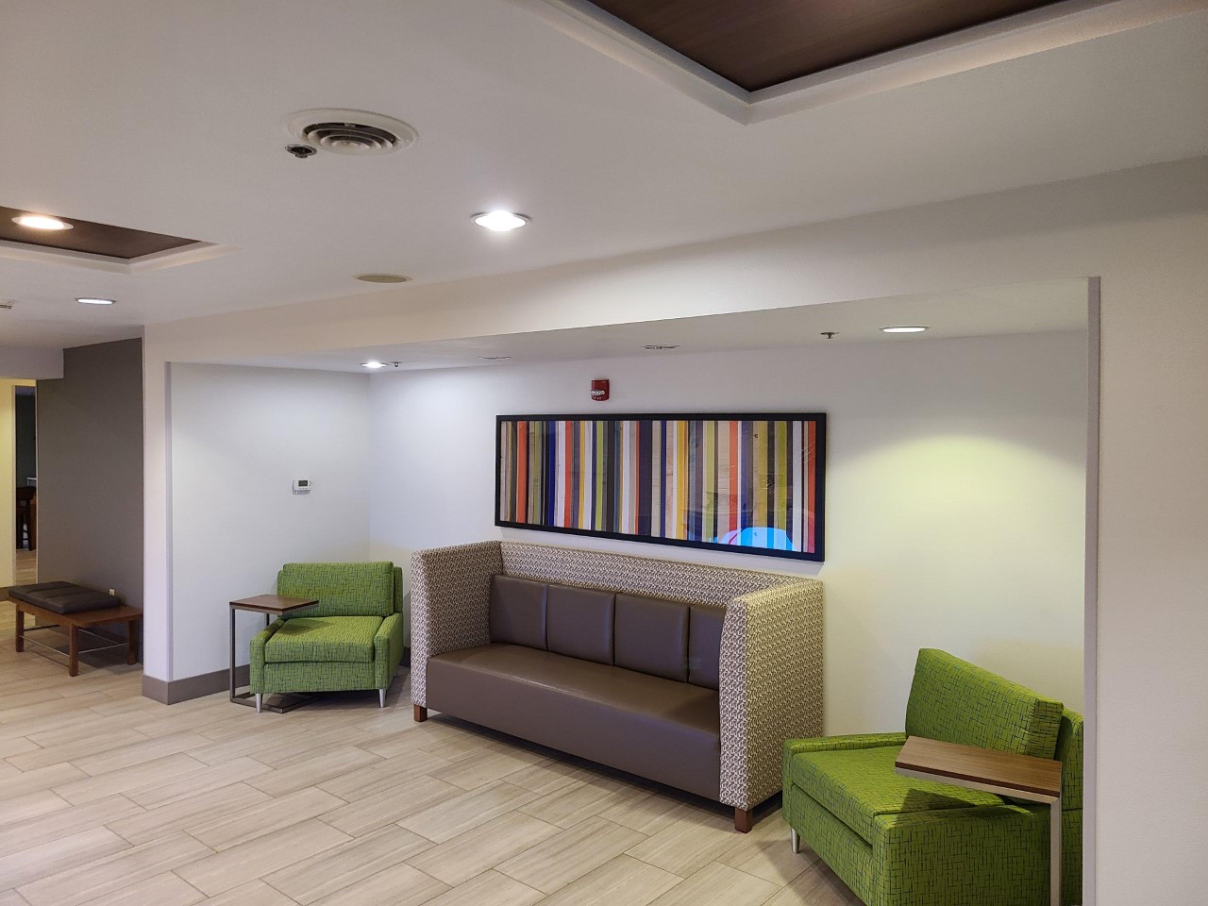 Express & By Ihg Hotel 3*