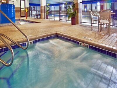 Express & By Ihg Hotel 3*